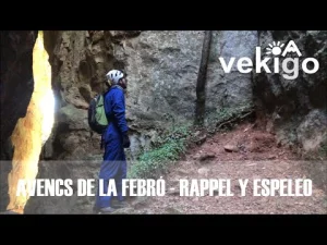 Avencs de la Febró - Rappel sobre roca colgante y espeleología